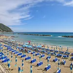 Moneglia * 莫内利亚